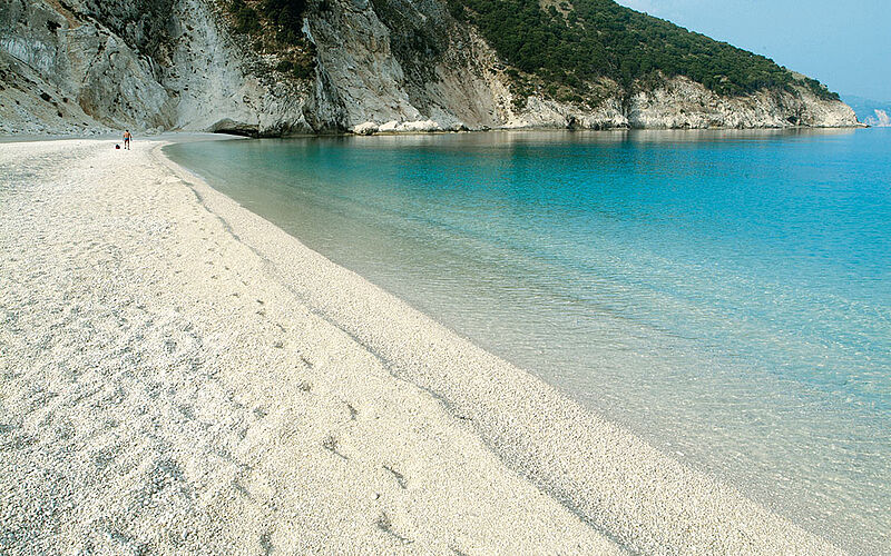 ein Bild des Myrtos Strandes auf Kefalonia