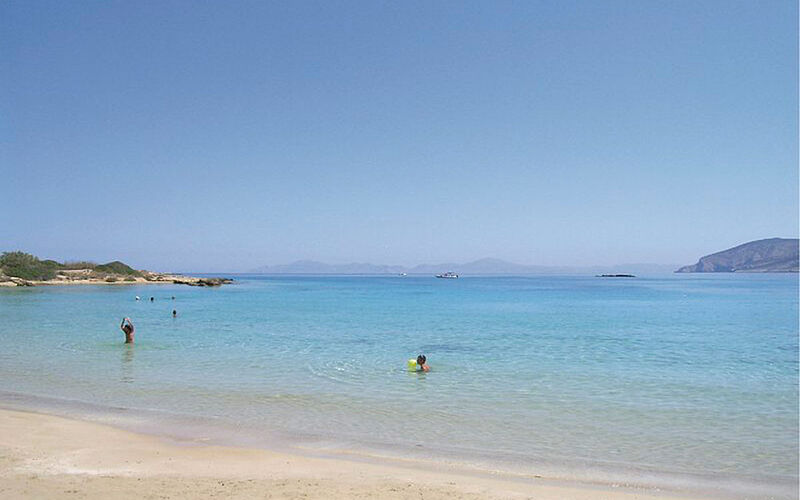 Charokopou Strand ein Bild des Charakopou Strandes auf Antiparos mit Blick auf das Meer
