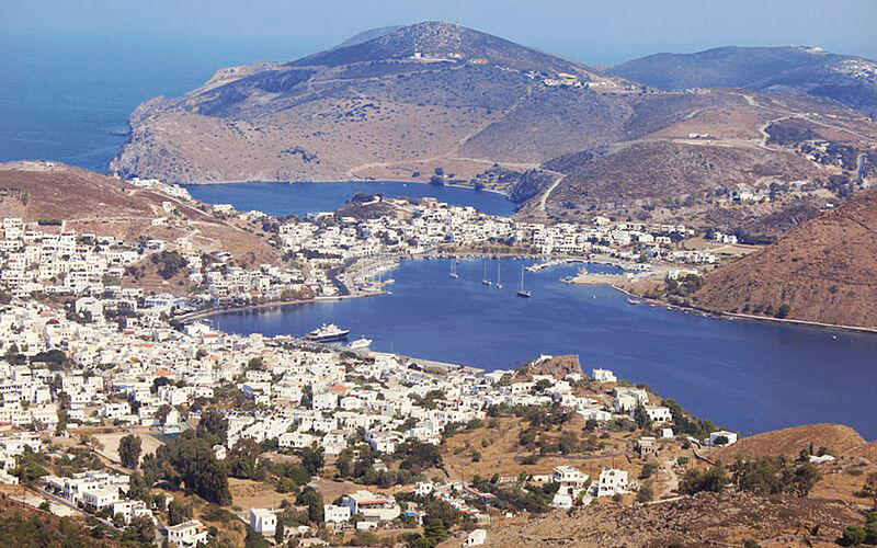 ein Bild mit Blick auf Skala auf Patmos 