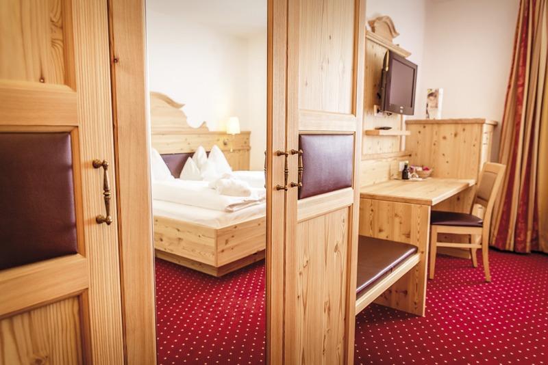 Kärnten, Hotel Trattlerhof, Doppelzimmer Klassik
