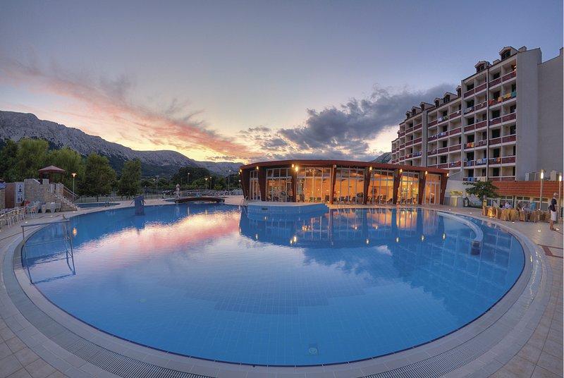 Sunny Baska Hotel by Valamar, ex. Corinthia
