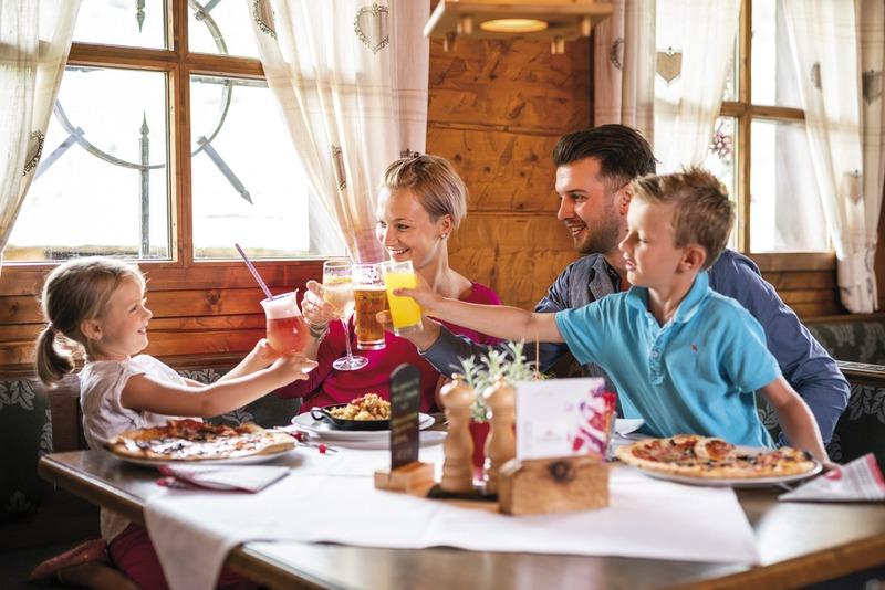 Kärnten, Hotel Trattlerhof, Familie