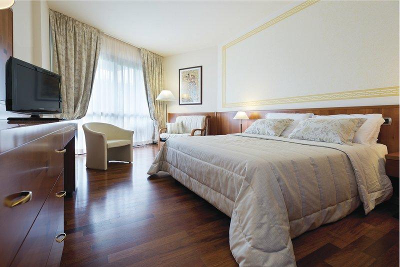 Savoy Beach Hotel & Thermal Spa